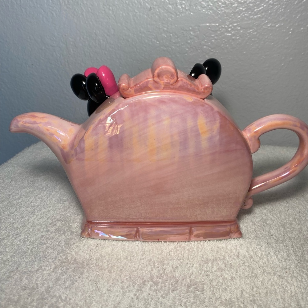 Rare- Vintage Disney Collectible Ceramic Teapot- Mickey and Minnie- in box - Picture 4 of 10